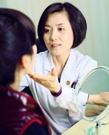 著名激光美肤和病理性皮肤治疗医生高红妹